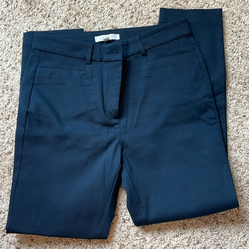 New without tags. Loft Sutton Skinny pants. Navy blue.